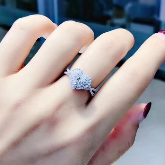 Silver Heart Shaped CZ Stone Diamond Ring - Picture 6 of 7